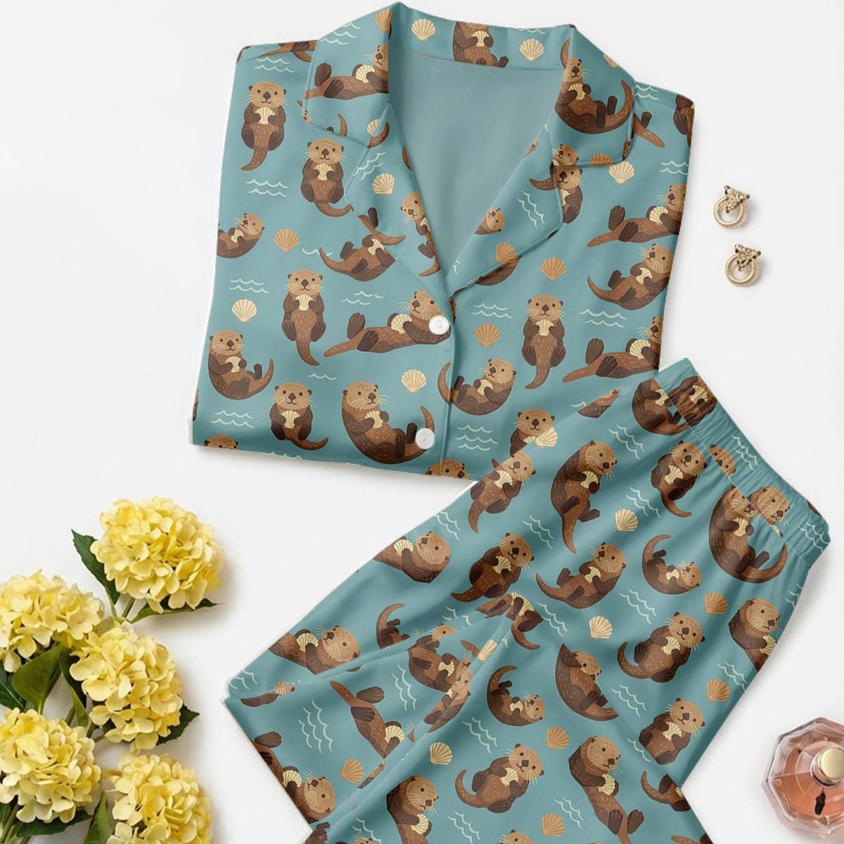 Women’s Long Sleeve Pajama Set – Otter Print Sleepwear, Cozy Lightweight Loungewear for Home